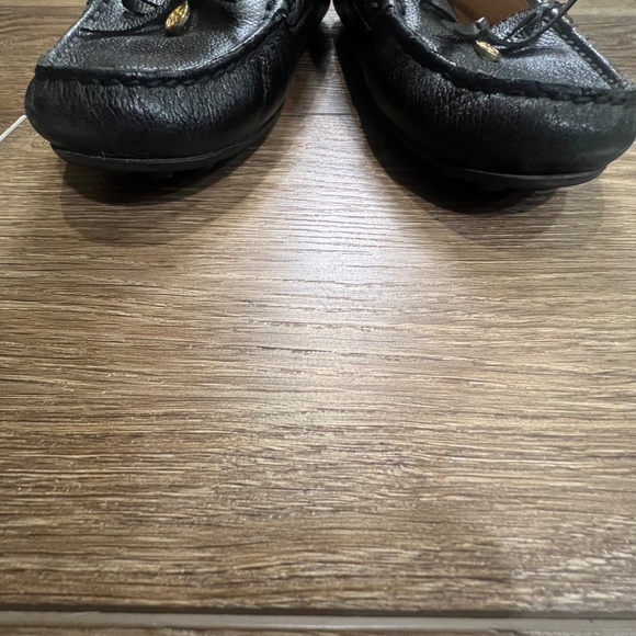 Michael Kors Women's Everett Mocs Black Leather Logo Flats - Picture 4 of 11